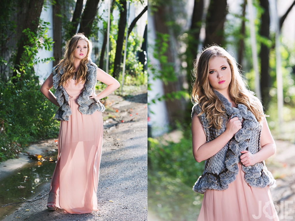 Hannah's senior pictures in Houston from Memorial High School by Joie Photographie