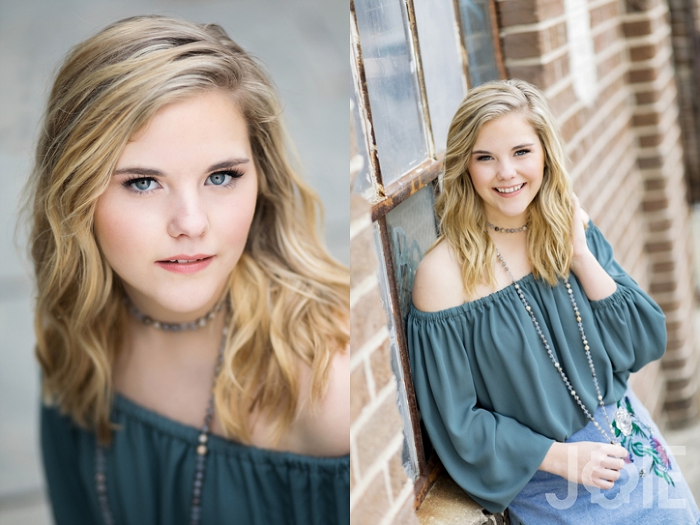 Downtown Houston Senior Pictures by Joie Photographie