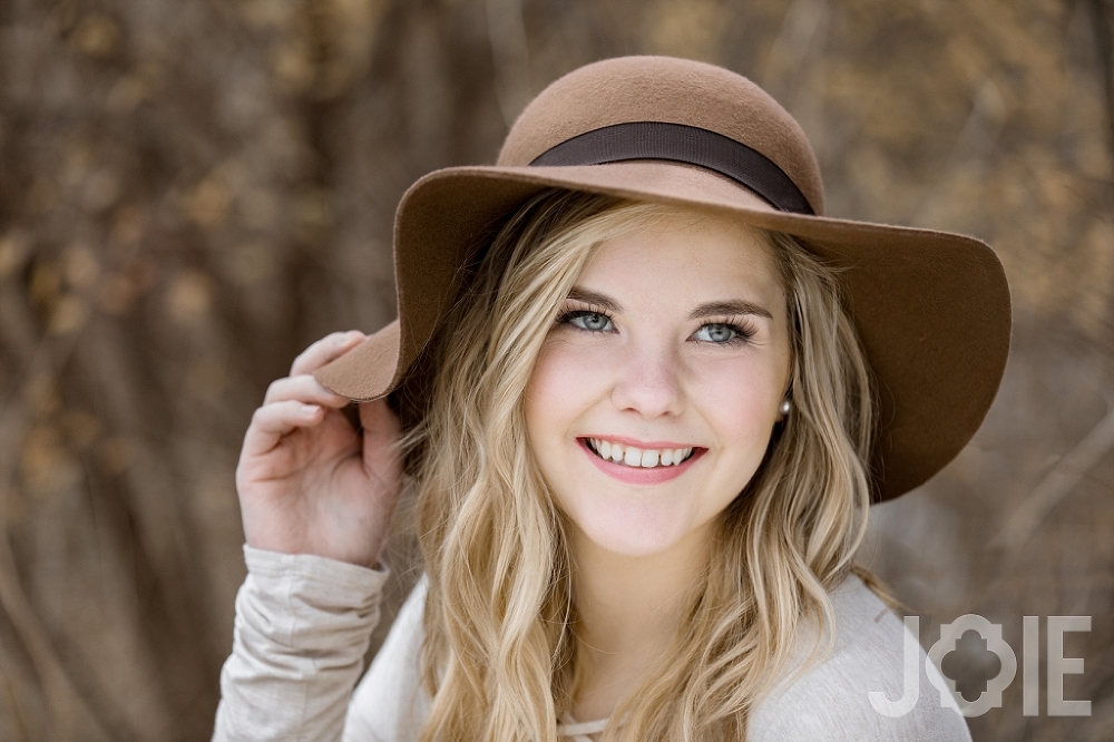 Downtown Houston Senior Pictures by Joie Photographie